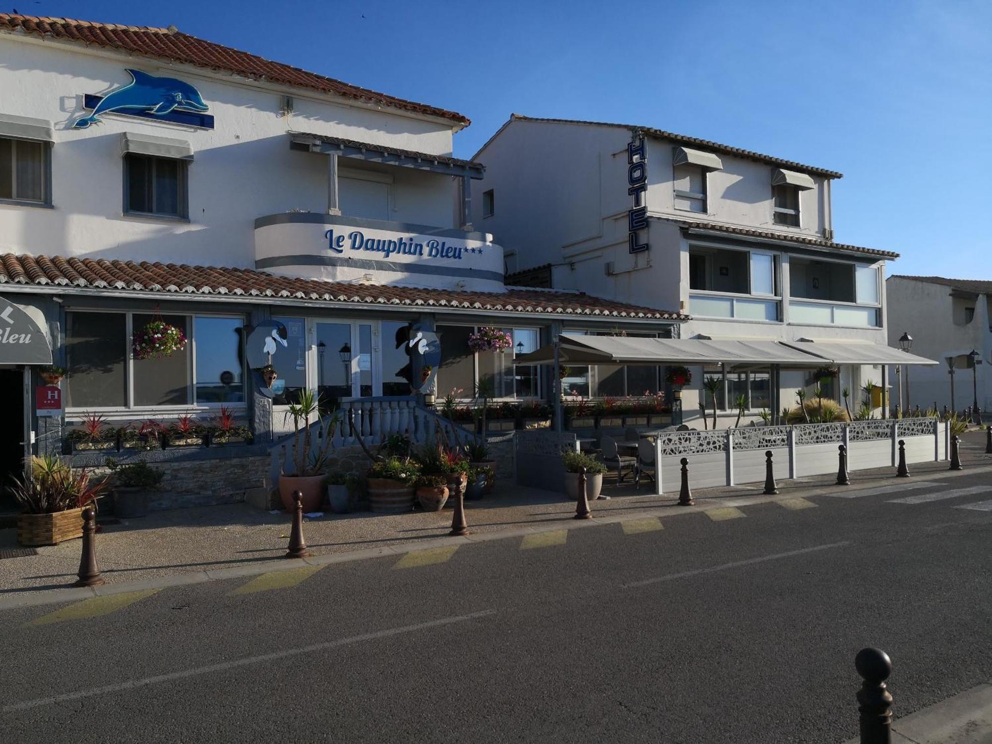 Hotel Le Dauphin Bleu Saintes-Maries-de-la-Mer Esterno foto