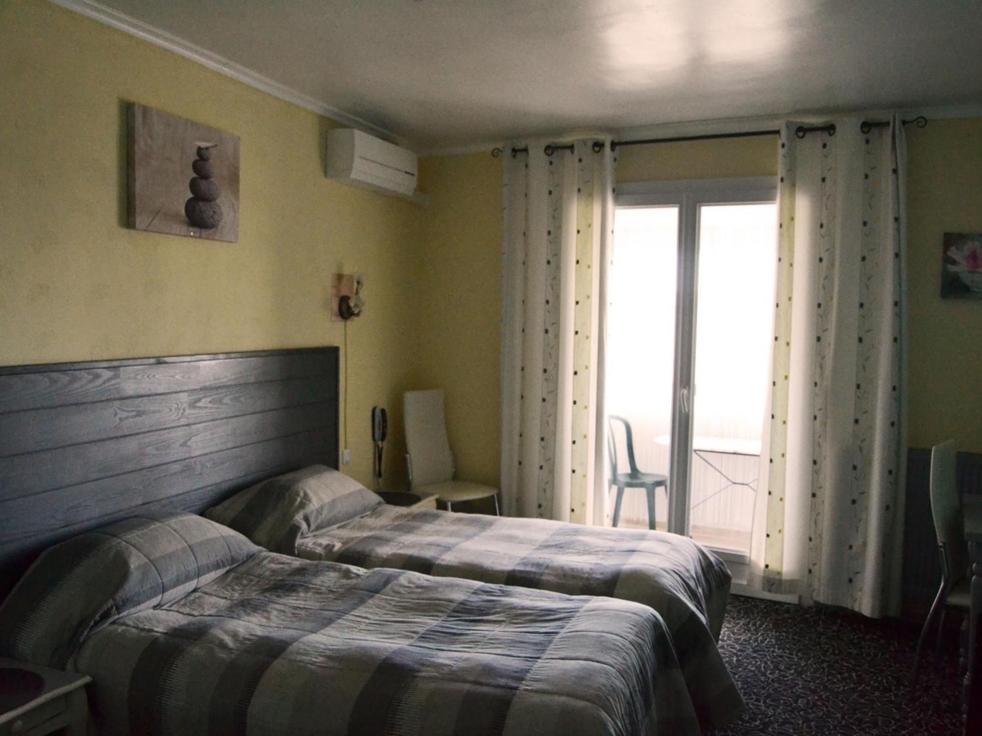 Hotel Le Dauphin Bleu Saintes-Maries-de-la-Mer Camera foto