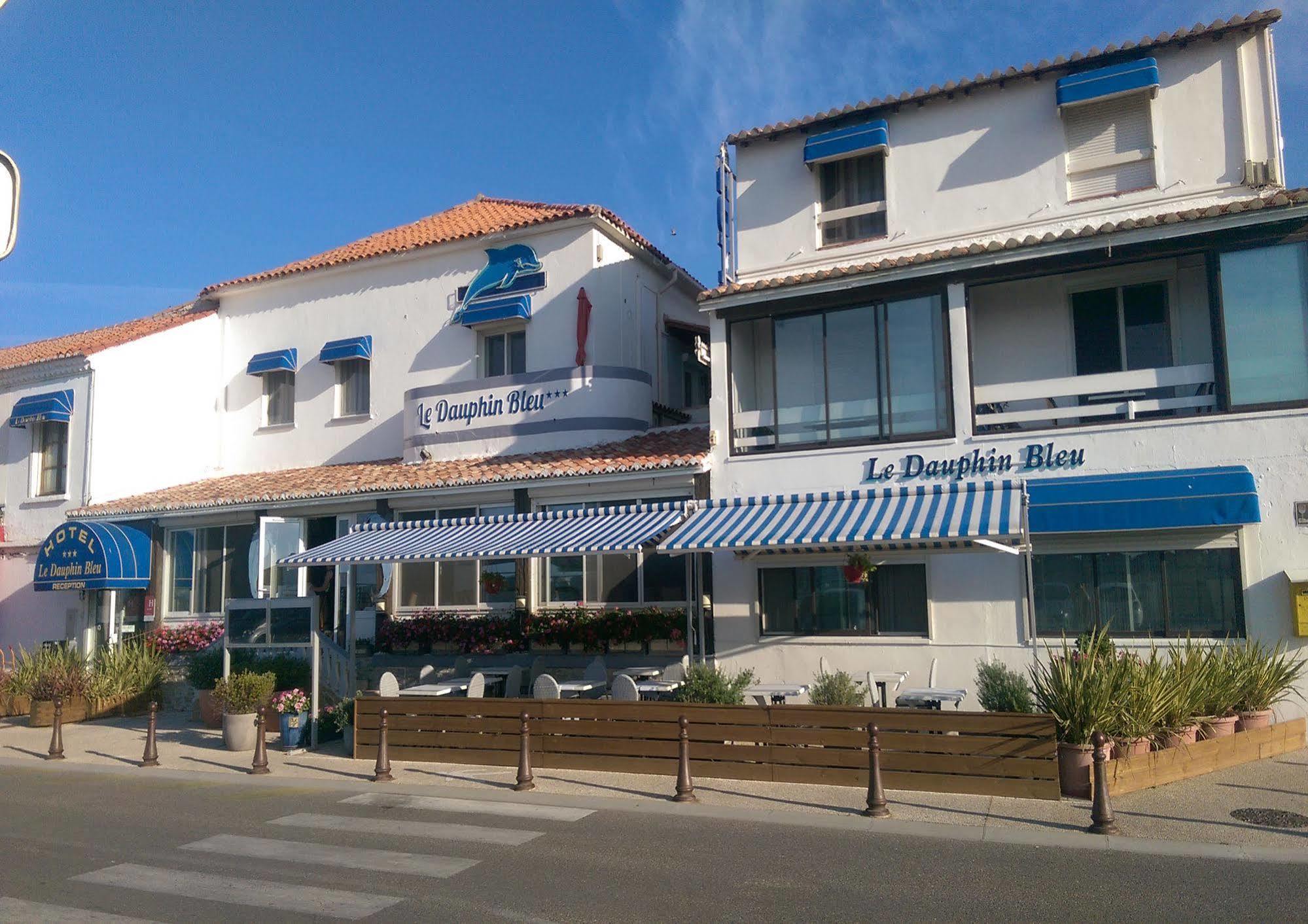 Hotel Le Dauphin Bleu Saintes-Maries-de-la-Mer Esterno foto